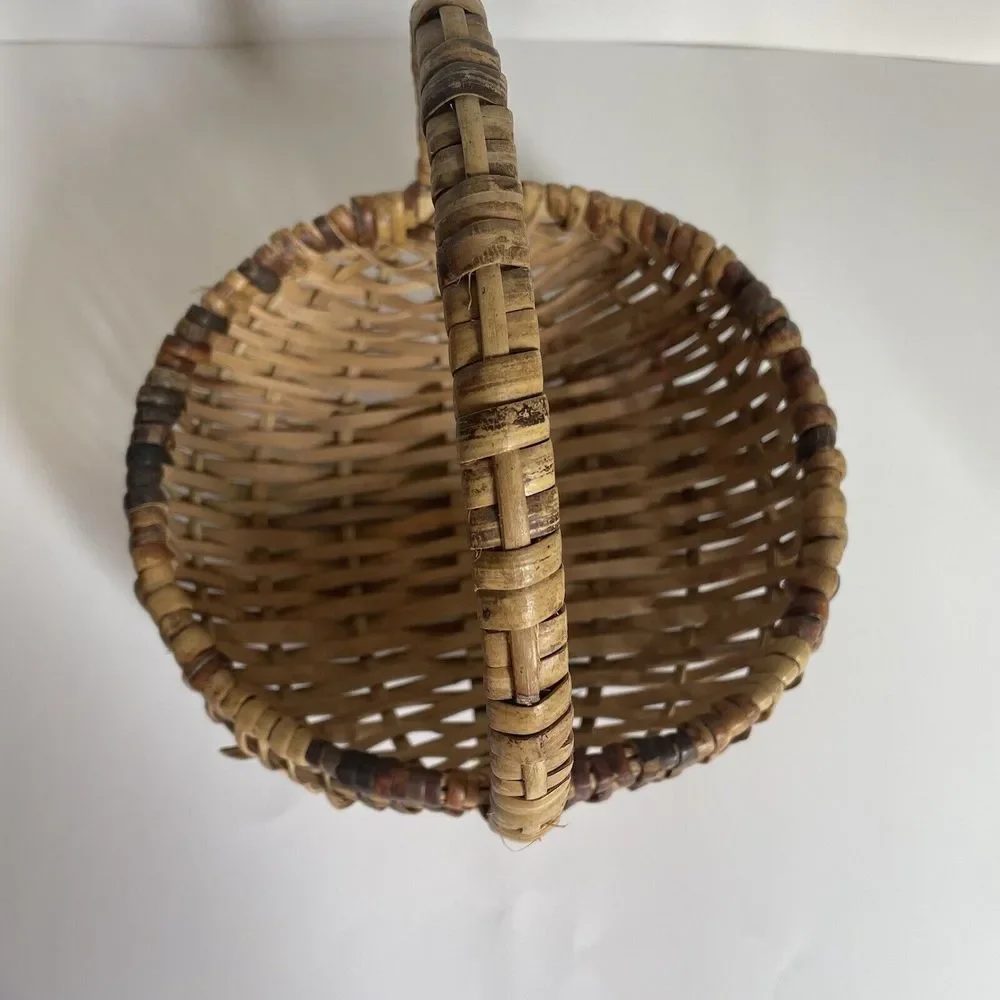 Vintage Multicolor Buttocks Basket Hand Woven Egg Gathering‎ Primitive Splint